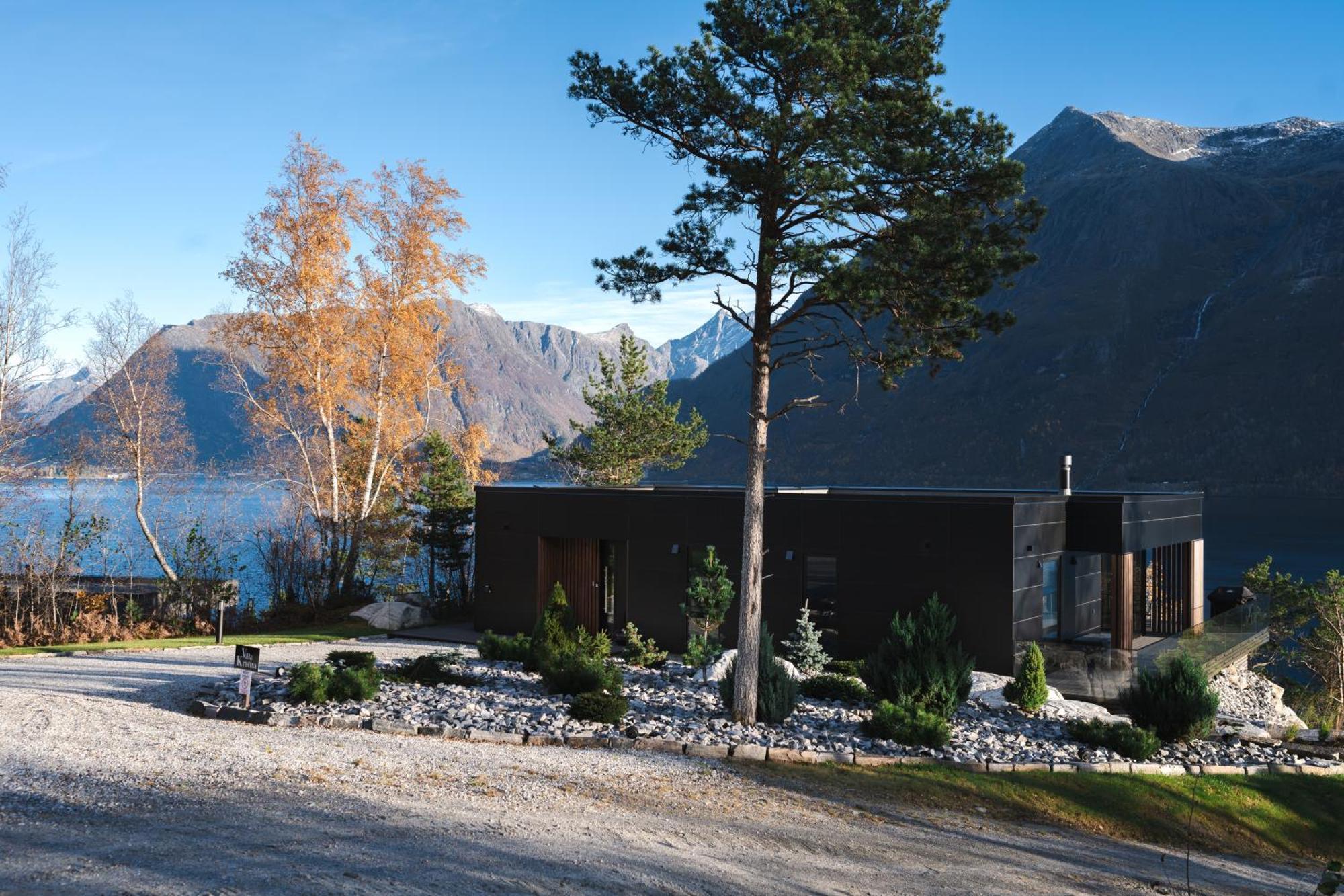 Villa Kristina / Andalsnes Torvik Exterior photo